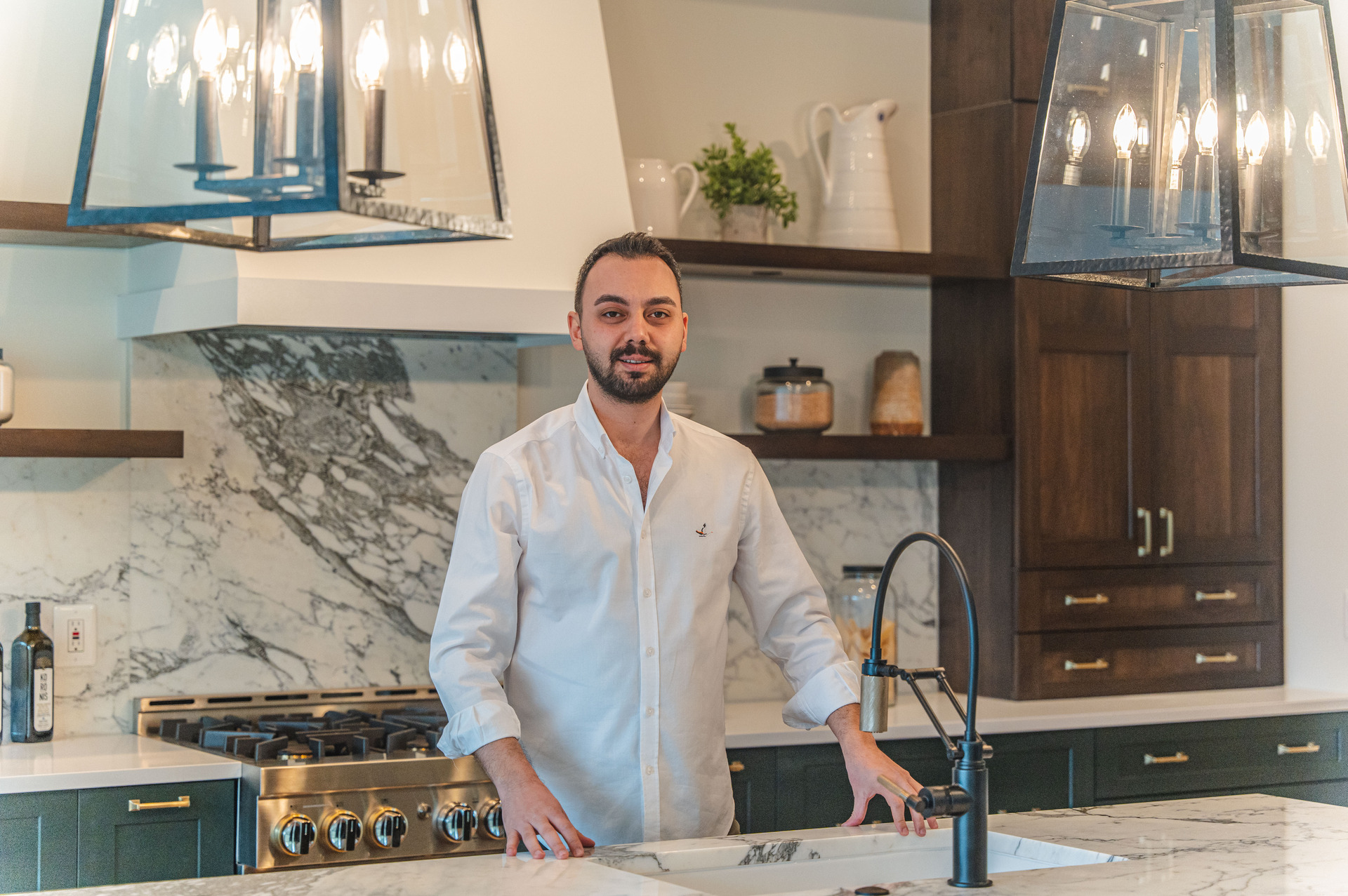 A stylish kitchen equipped with modern fixtures and a tidy layout